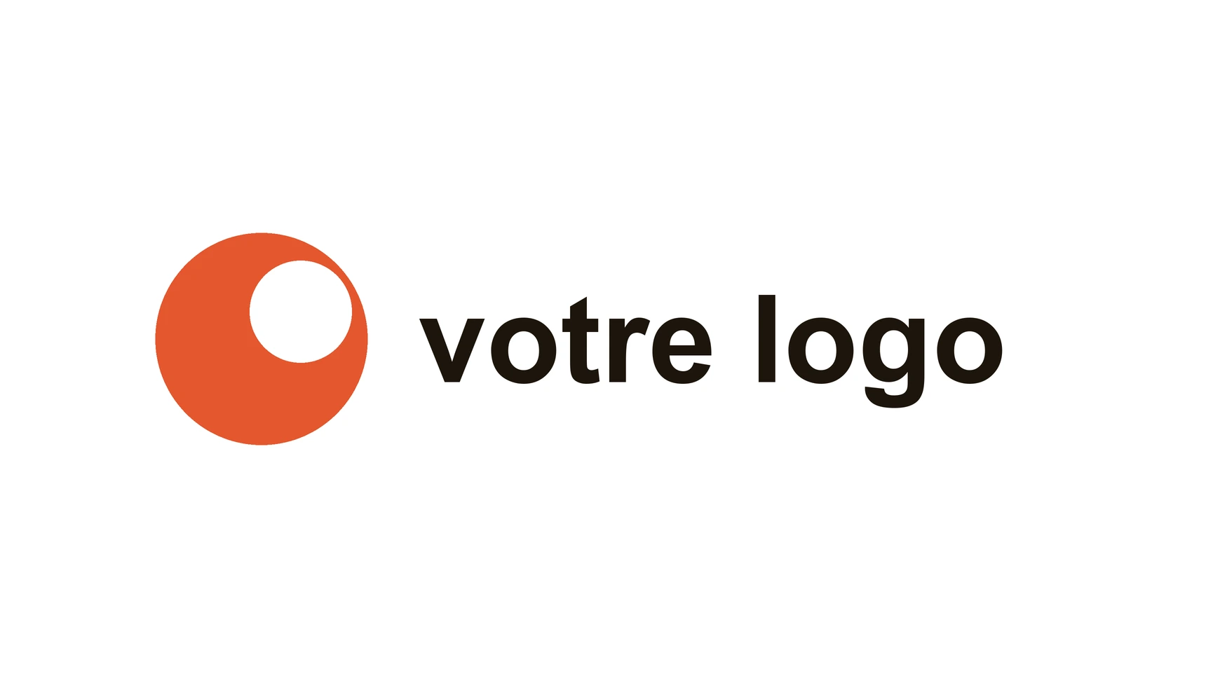 Un logo reçu en petite image floue, puis redessiné en vectoriel, net